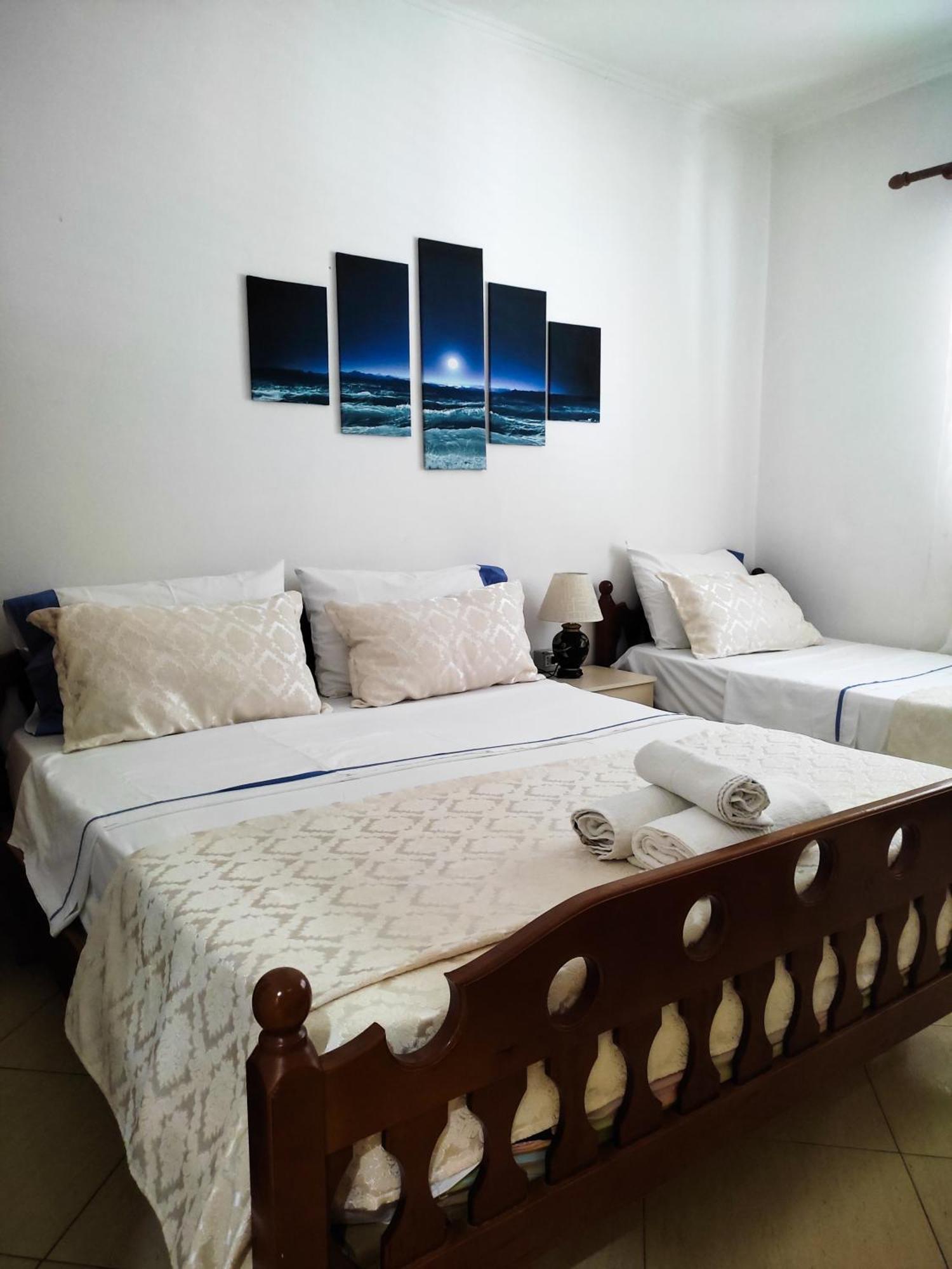 Vila Cikaj Hotell Durrës Exteriör bild